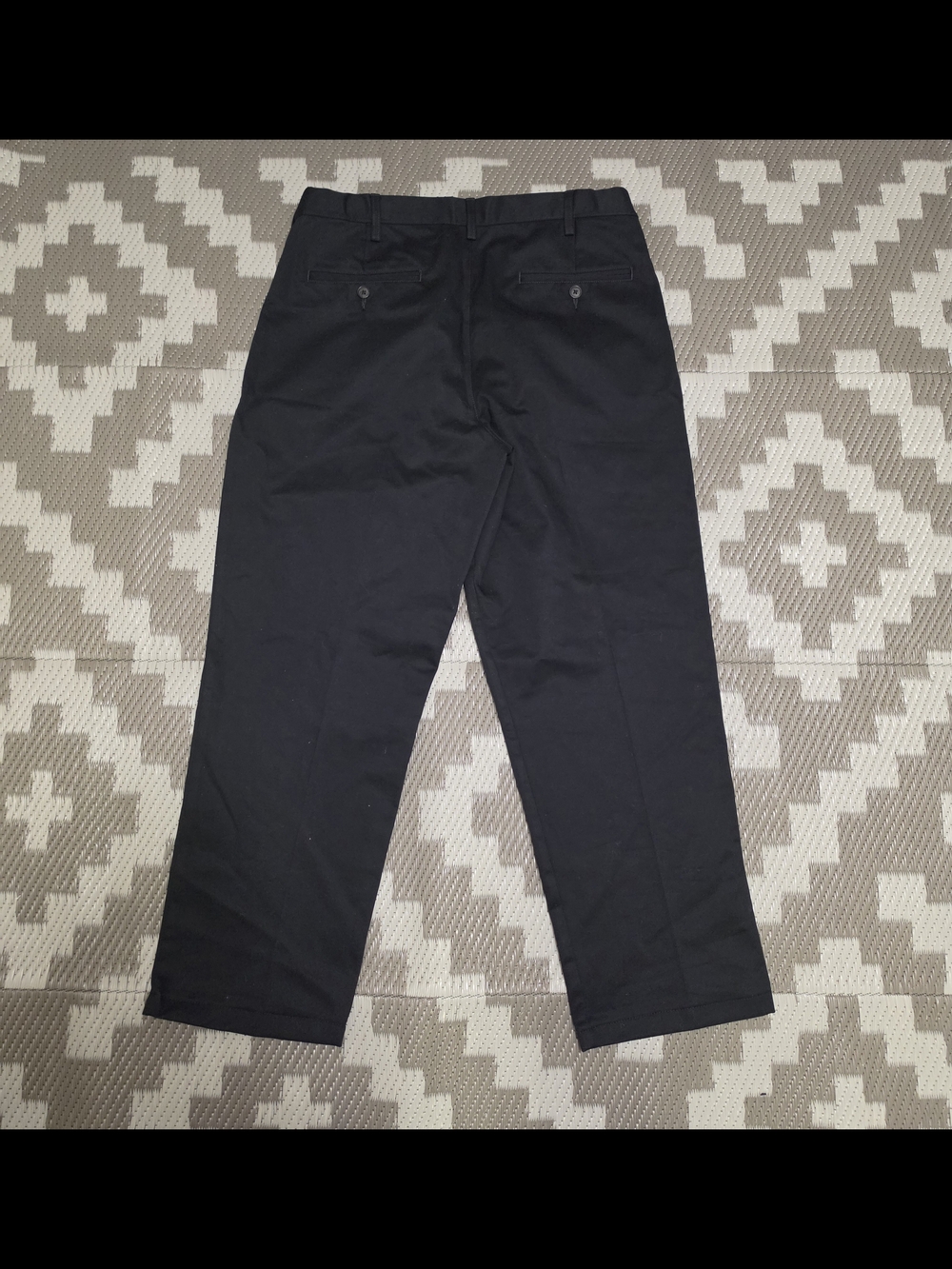 Lands' End Men's Black Pleated Chino Pants - Size 34 Traditional Fit - Picture 5 of 8